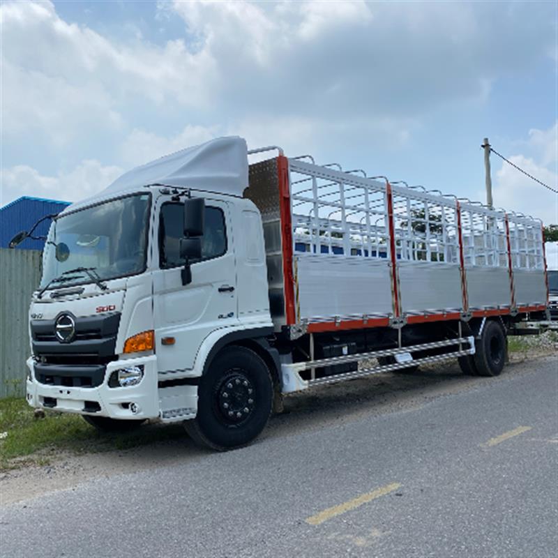 Xe tải Hino FG 8 tấn thùng mui bạt 9,7 mét